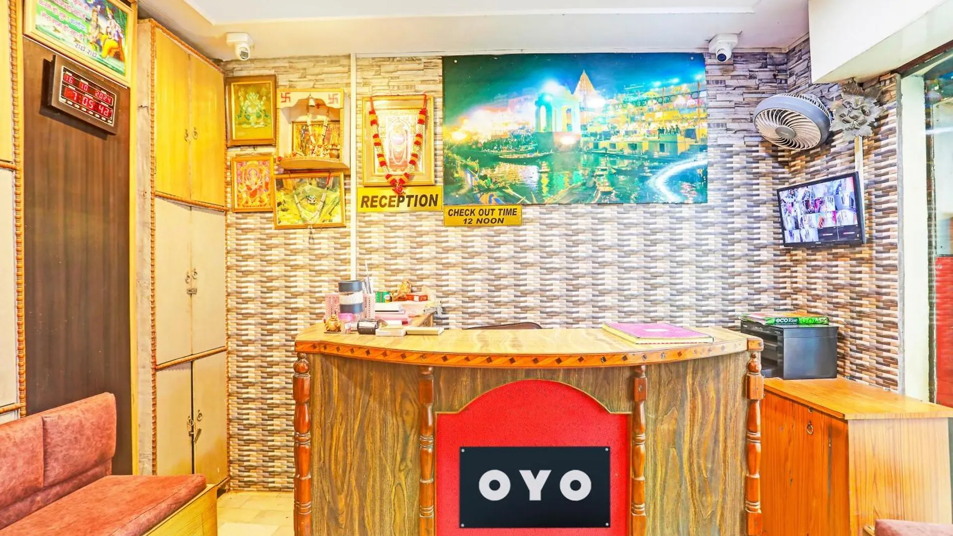 Hotel O Jmd Palace Βαρανάσι